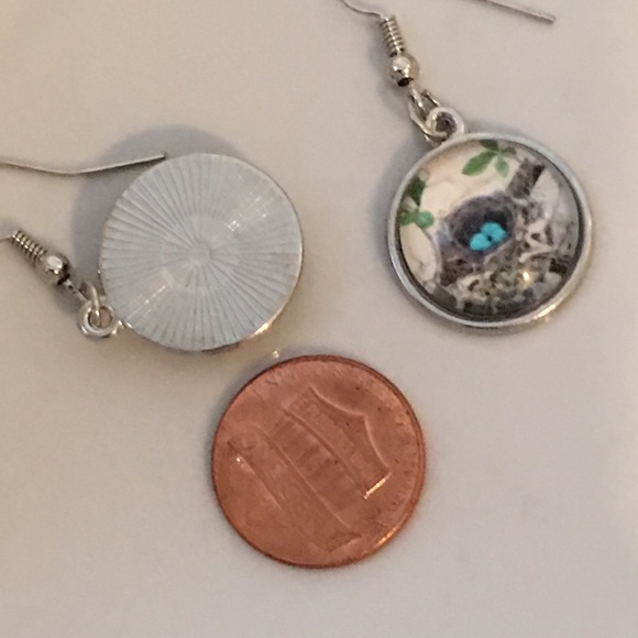 Robins’ nest dangle earrings - Picture 4 of 4